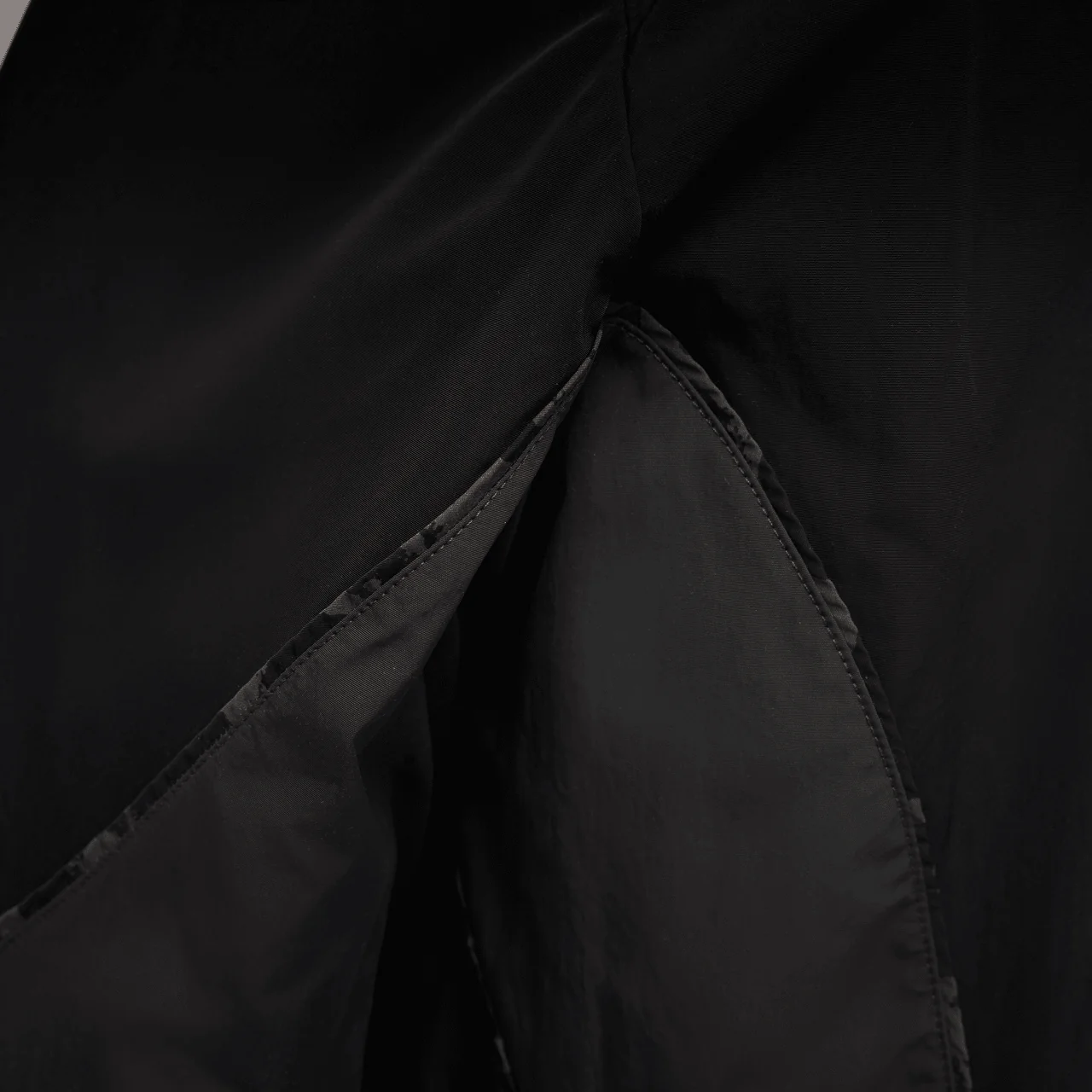Puma BVB 25/26 KidSuper Reversible Jacket (Puma Black/Faster Yellow) - Image 7